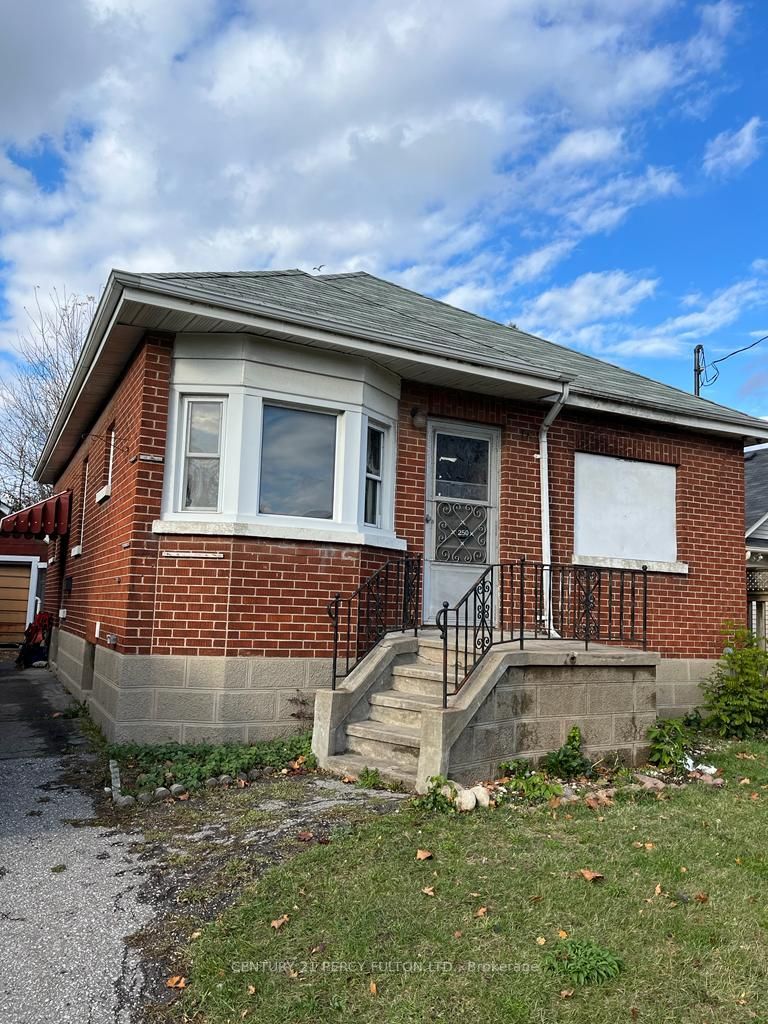 I have sold a property at 250 Mcnaughton AVE in Oshawa
